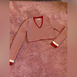 Cropped vintage knit sweater